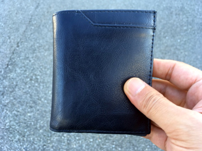 おすすめ Icカードを複数収納 財布に入れたまま利用可能でコンパクトでおしゃれな財布 Icoca Pitapa Suica用に Crestia 二つ折り 財布 メンズ リーダーの独り言